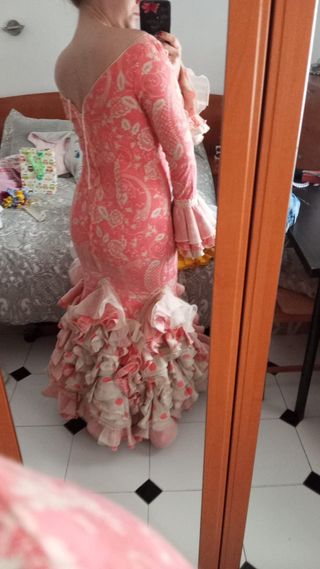 Vestido Flamenca Rosa, asalmonado y blanco