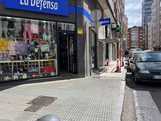 Local comercial en venta en Laviada en Gijón