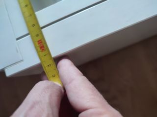 Cama blanca con almacenaje