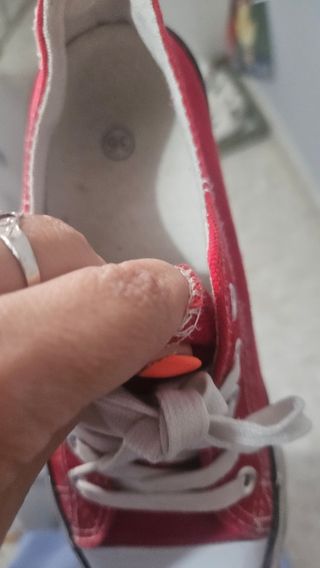 Zapatillas rojas tipo Converse