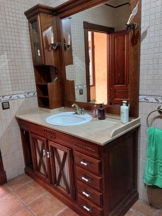 Mueble baño madera maciza