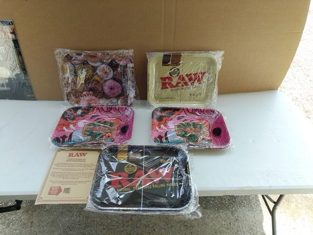 Lotto 5 vassoi €90 singolo €20 5 Vassoi RAW in met