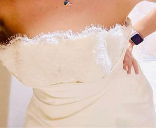 Vestido novia blanco cin detalles pedreria