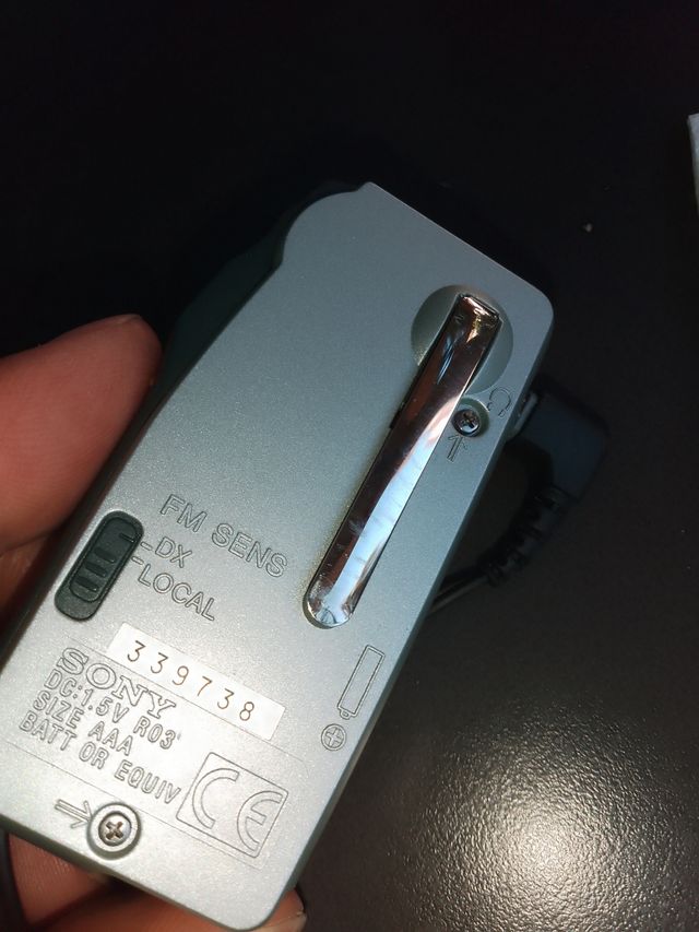 Radio Sony SRF-M55 - Mini FM falta tapa de bateri