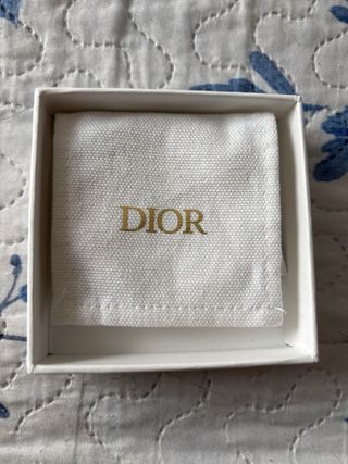 Pulsera Dior dorada y blanca