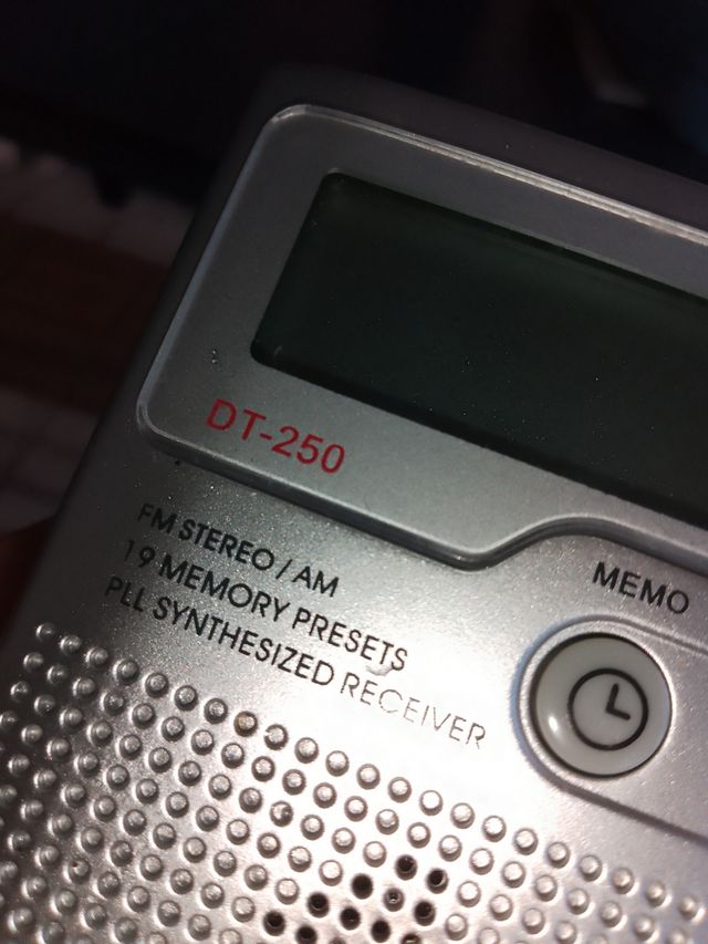 Rádio Sangean DT-250 | Mini Portátil