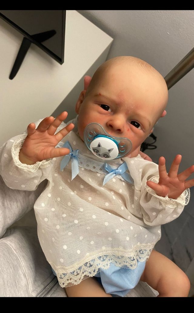 Reborn bebé Levi - ojos abiertos