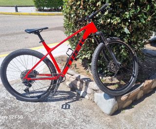 Vendo bici trek caliver x8 talla l rueda 29