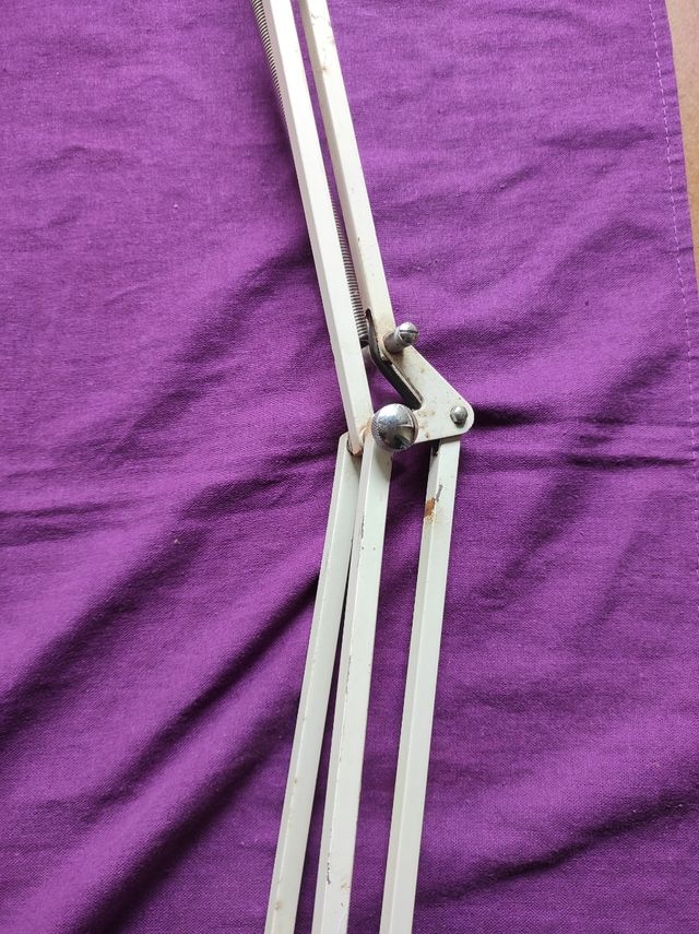 Lampara articulada vintage blanca