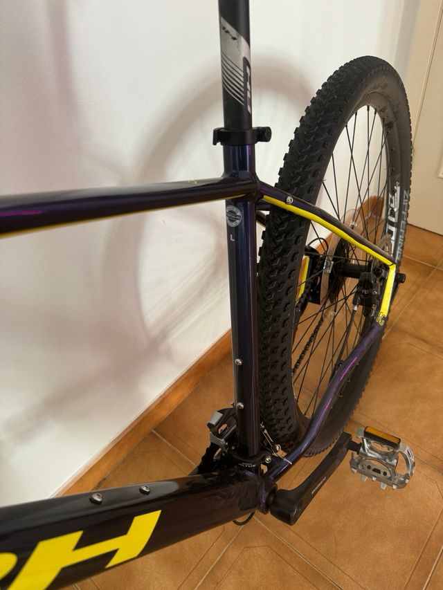 Bicicleta BH aluminio montaña