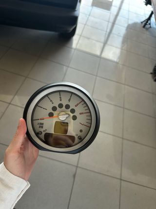 Piezas Mini R56: Panel clima + Cuenta RPM