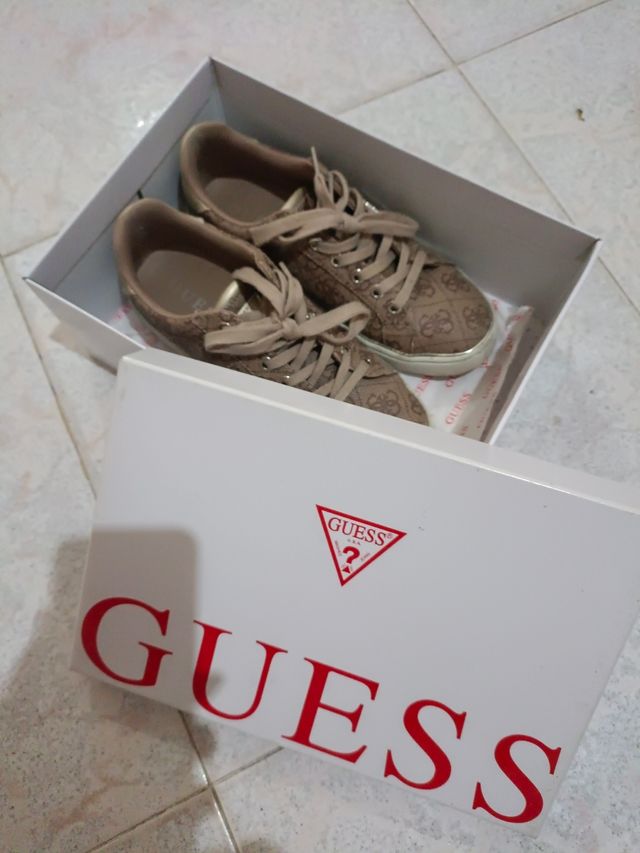 Zapatillas Guess beige