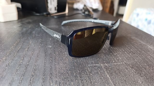 Gafas Nuevas Red Bull azules patillas carbono