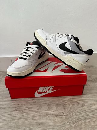 Zapatillas Nike Full Force Lo - Blancas y Negras