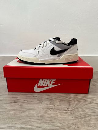 Zapatillas Nike Full Force Lo - Blancas y Negras