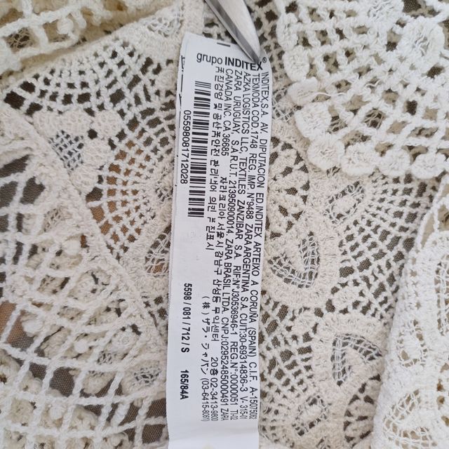 Blusa Zara renda bege - Tam. P