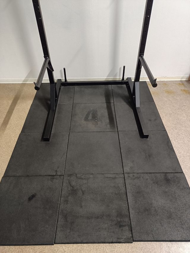 Rack Squat Bodybuilding