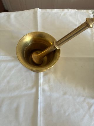 Almirez antiguo de bronce