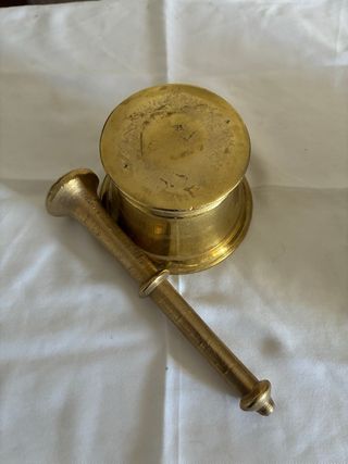Almirez antiguo de bronce