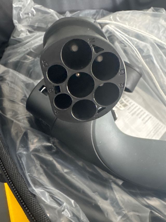 Cable Carga Coche Eléctrico Mercedes