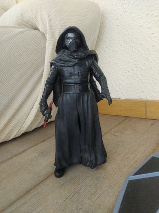 Star Wars Figura Kylo Ren + Nave R1 Tier Striker
