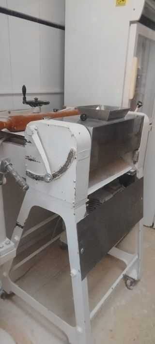 Plegadora Subal F50 usada