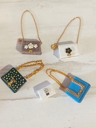 Lote de bolsos para Barbie o similar 