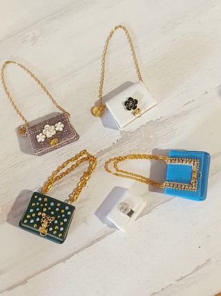 Lote de bolsos para Barbie o similar 