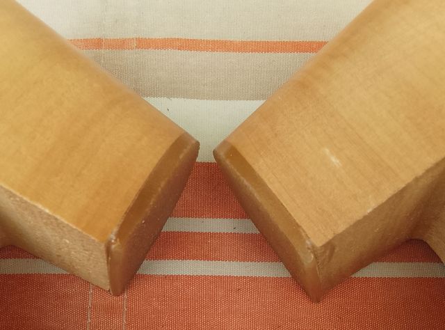 Zuecos de piel de potro y madera HOFF