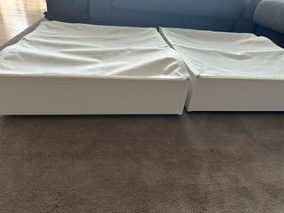 Dos cajas Vardo Ikea bajo cama ruedas 65x70x18