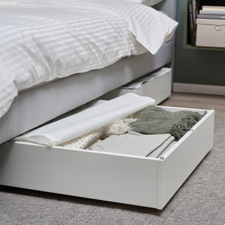 Dos cajas Vardo Ikea bajo cama ruedas 65x70x18