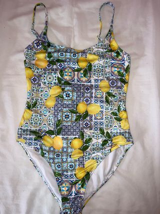 Bañador blanco y amarillo