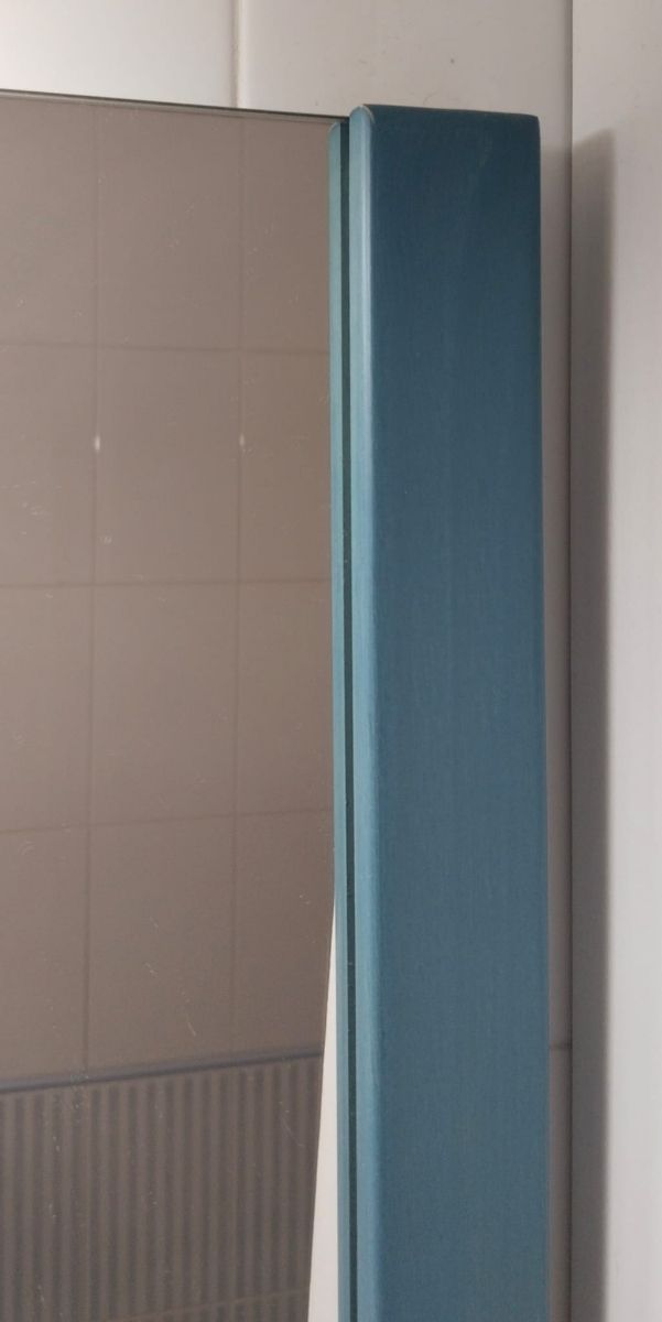 Espejo baño azul con aplique luz