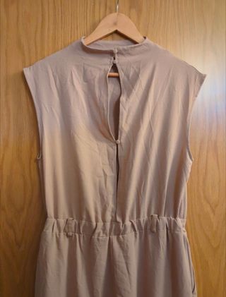 Mono largo Zara beige usado una vez