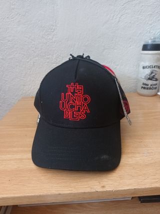 Gorra Intocables - Negra/Roja