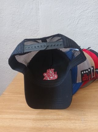 Gorra Intocables - Negra/Roja