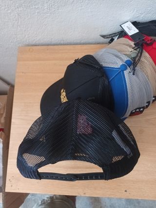 Gorra Intocables - Negra/Roja