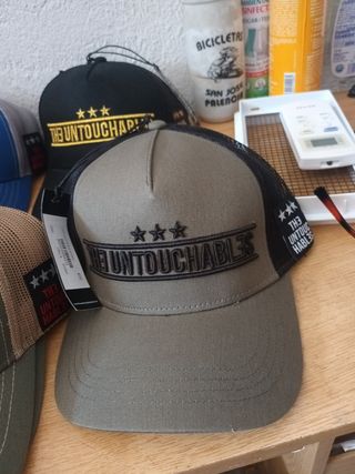 Gorra Intocables - Negra/Roja