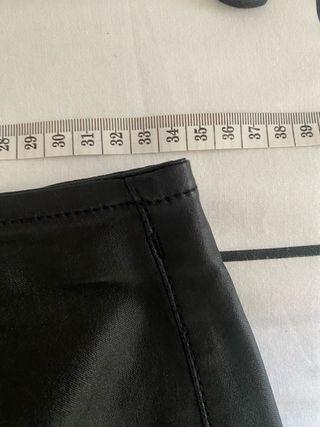 Falda larga negra polipiel