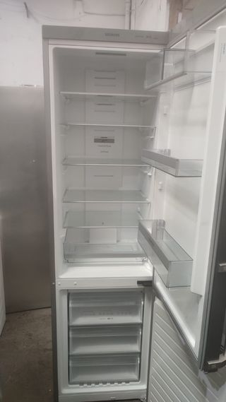 Nevera Siemens 2m - Refrigerador acero