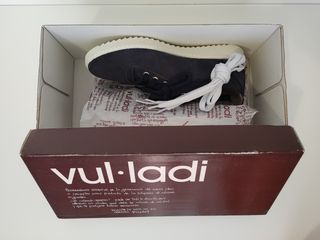 Zapatillas azul marino Vulladi de piel mujer