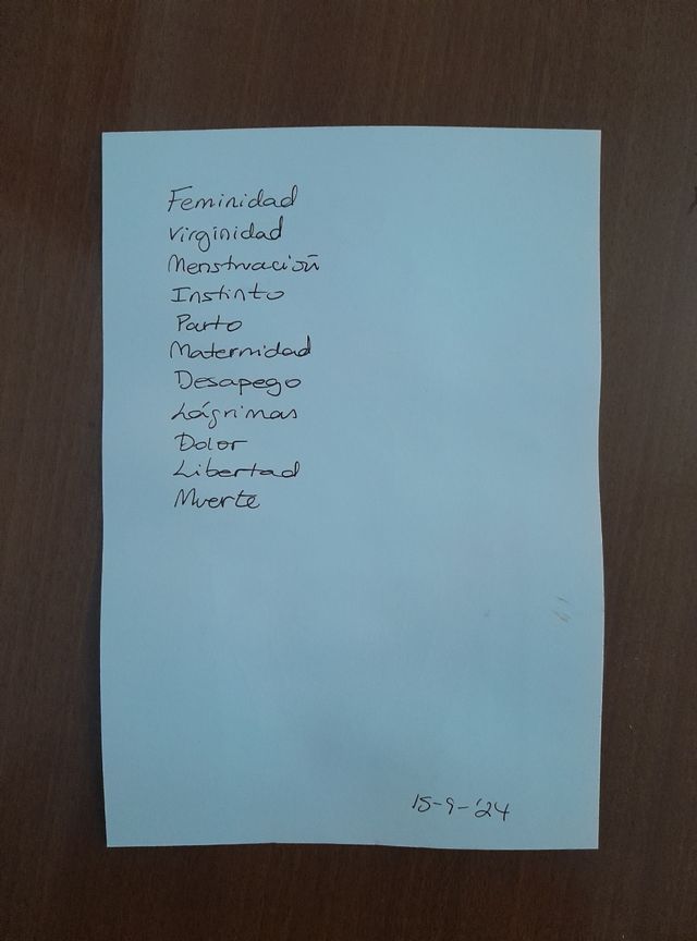 Acuarela Matrioska A5: Arte Femenino