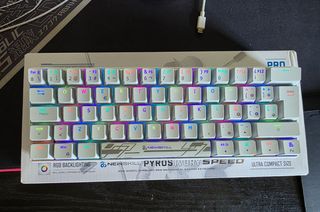 Newskill Pyros Speed - Teclado mecánico blanco