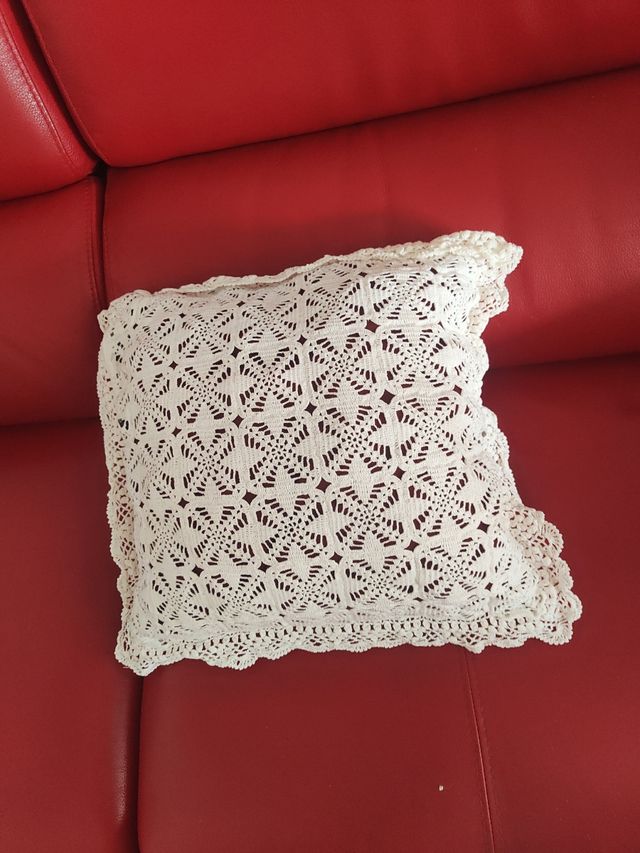 Funda cojín ganchillo blanco con puntilla nuevo