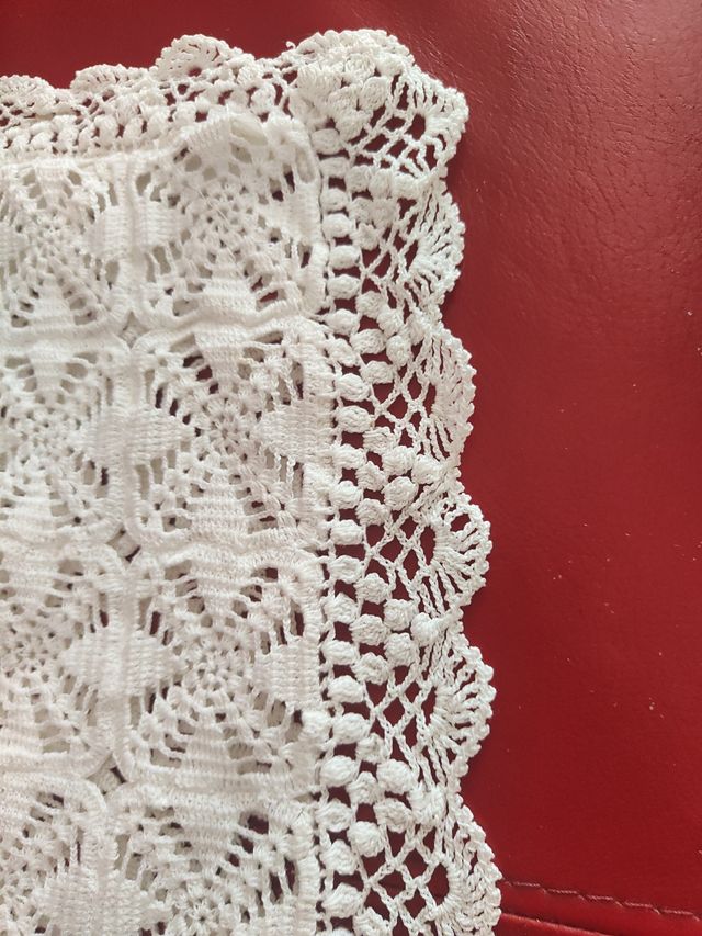 Funda cojín ganchillo blanco con puntilla nuevo