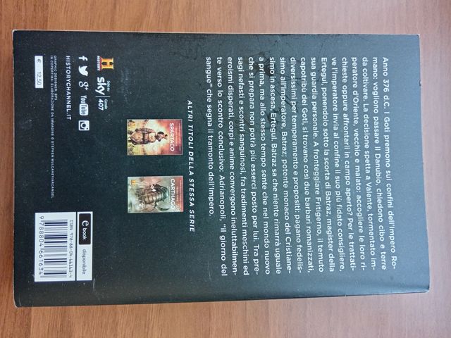 Danubio rosso. L'alba dei barbari. Il romanzo d...