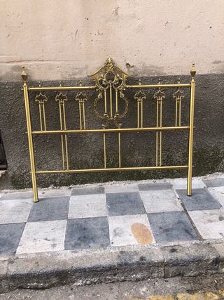 cabecero bronce y dorado