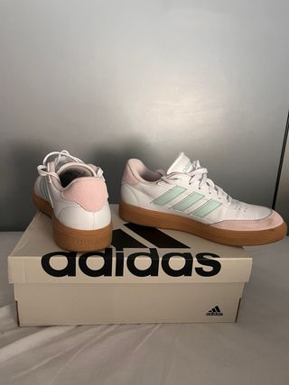 Zapatillas Adidas mujer blancas y rosas 
