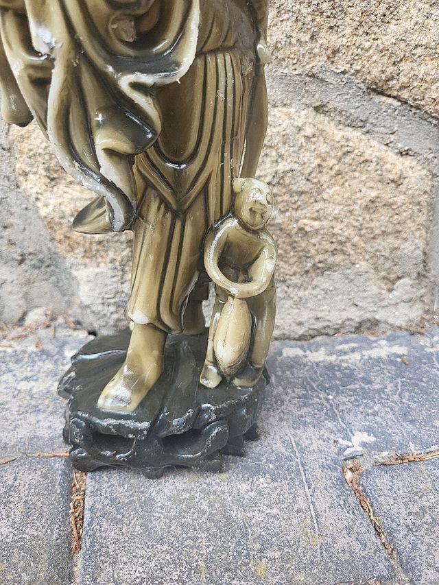Estatuilla china antigua vela