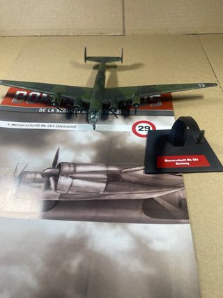 Avion Messerschmitt Me 264 escala
